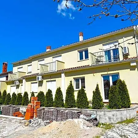 Hotel House 1581 3*